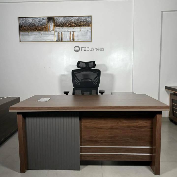 Bureau 23104
